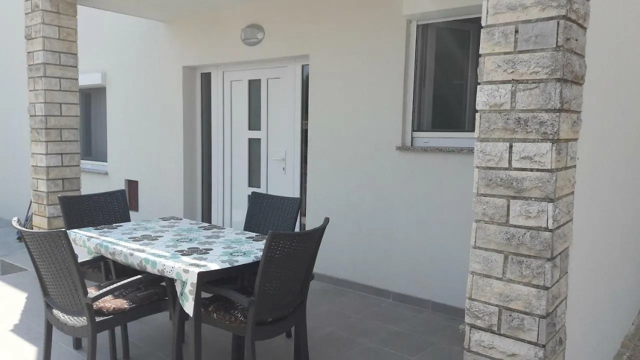아파트 Apartman Marco 프레멘투라